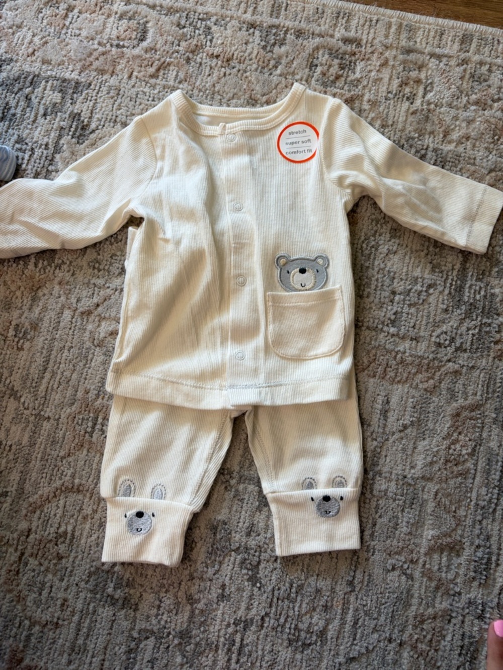 wonder nation Cream Bear Appliqué Two-Piece Pajama Set